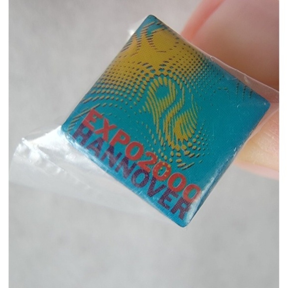 Expo 2000 Hannover World Fair Souvenir Lapel Pin Vintage Germany Memorabilia